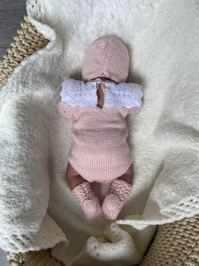 Hand knit pink outfit for baby girl: romper, hat, socks. Take home outfit.