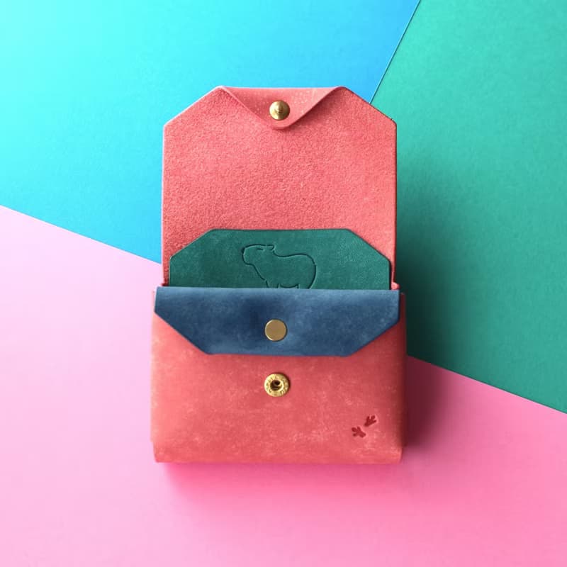 カピバラデザインのコンパクト財布　ピンク×ブルー×ターコイズ  皮夾 牛皮 皮革 錢包 銀包 手作