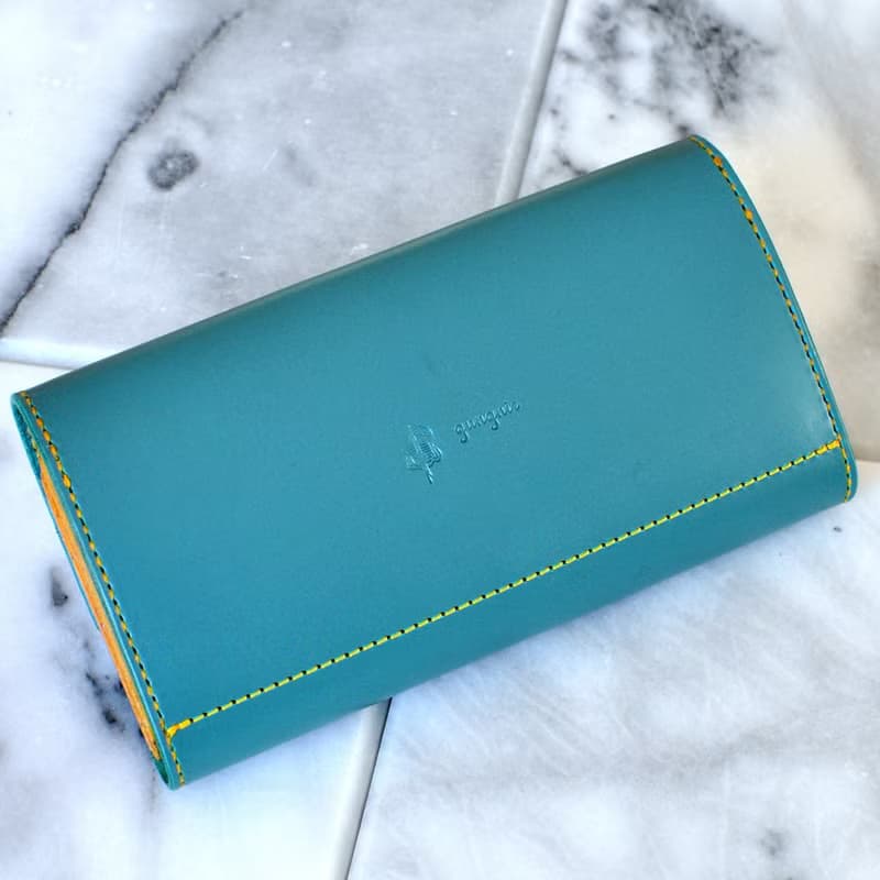 大容量で使いやすい長財布　No.3　ブッテーロ