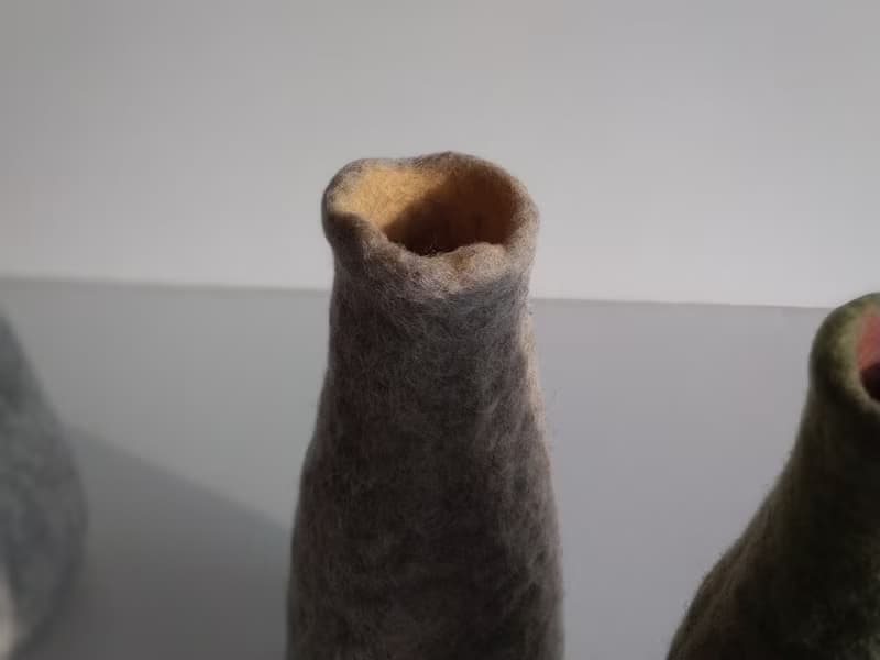 羊毛氈米黃手工花瓶