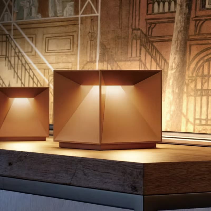 義大利UBIQUA Cubox 蘊光魔方USB充電式桌燈(大款)-多色可選