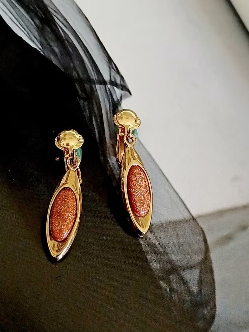 vintage jewelry  低調金色閃爍垂墜 夾式耳環