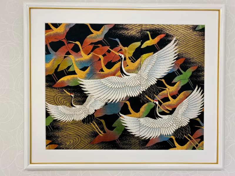 色打掛からつくるきものアート 刺繍着物 和モダン 和風インテリア 鶴 プレゼント 結婚祝 新築祝 長寿祝 縁起物 額装インテリア　005