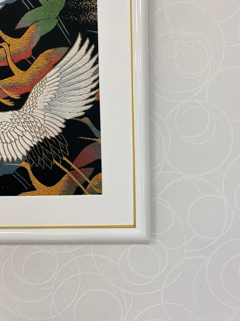 色打掛からつくるきものアート 刺繍着物 和モダン 和風インテリア 鶴 プレゼント 結婚祝 新築祝 長寿祝 縁起物 額装インテリア　005
