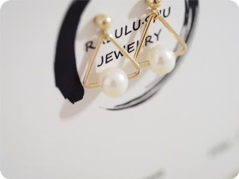 14KGF 三角とパールのピアス　幾何パールピアス　6月誕生石