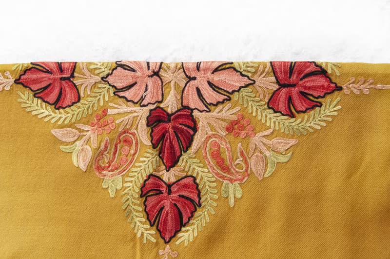 喀什米爾Cashmere 刺繡羊絨圍巾 純羊毛圍巾披巾 戒指絨披肩-花朵