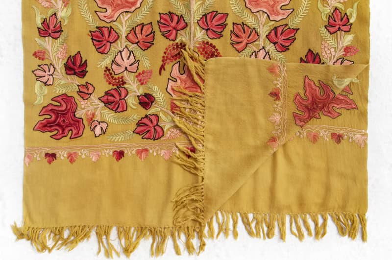 喀什米爾Cashmere 刺繡羊絨圍巾 純羊毛圍巾披巾 戒指絨披肩-花朵