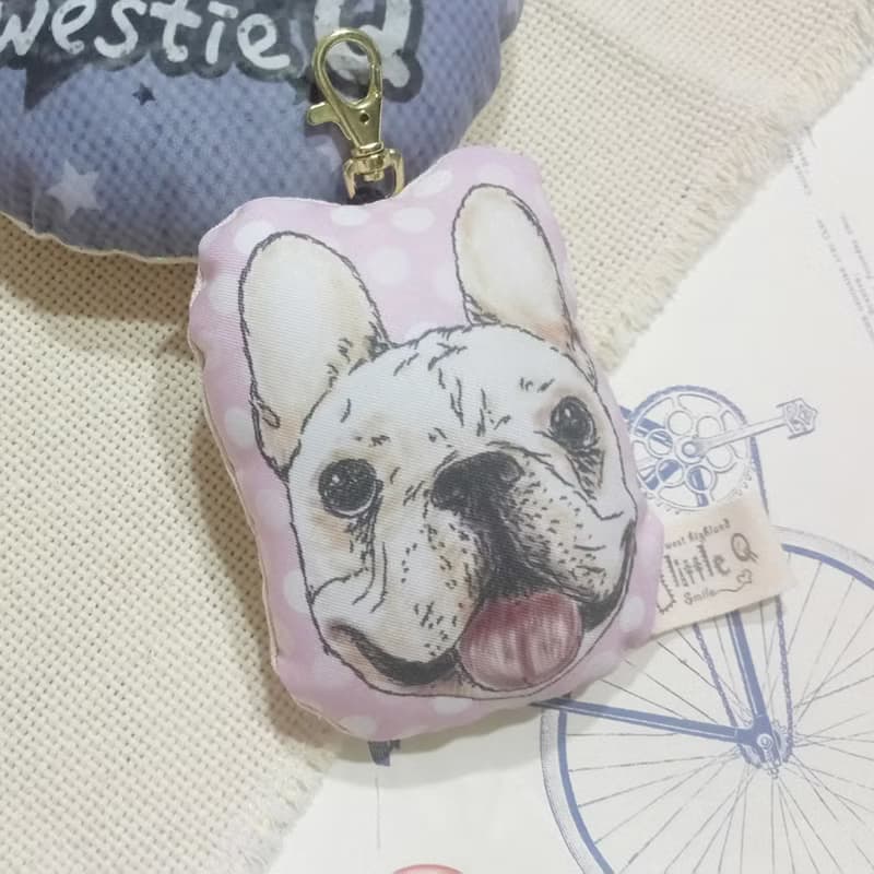 法鬥~布料吊飾~啾啾叫~鑰匙圈狗玩具