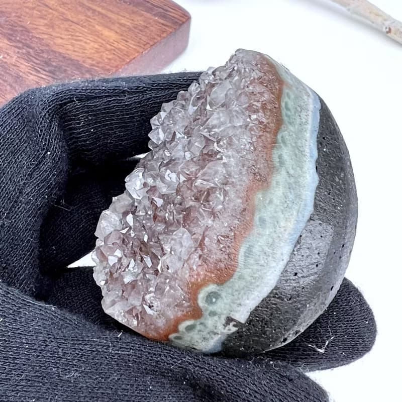 紅杉。 一圖一物 辦公療癒 貴人 招財 蛋蛋 l 紅彩晶 恐龍蛋 l