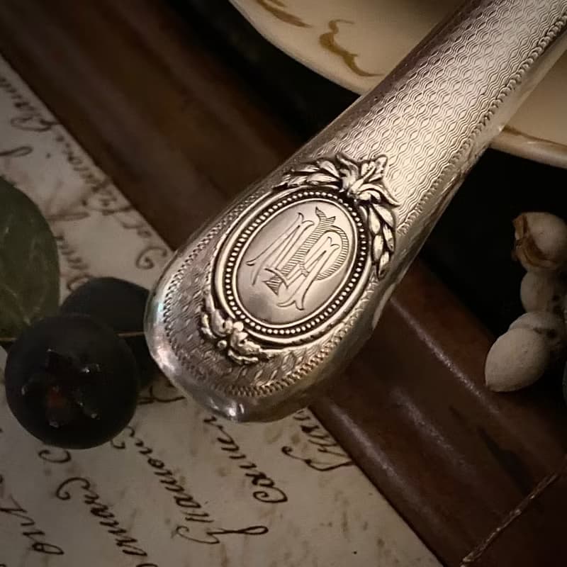 法國Napoléon III時期 訂製款扭索飾紋純銀柄蛋糕鏟