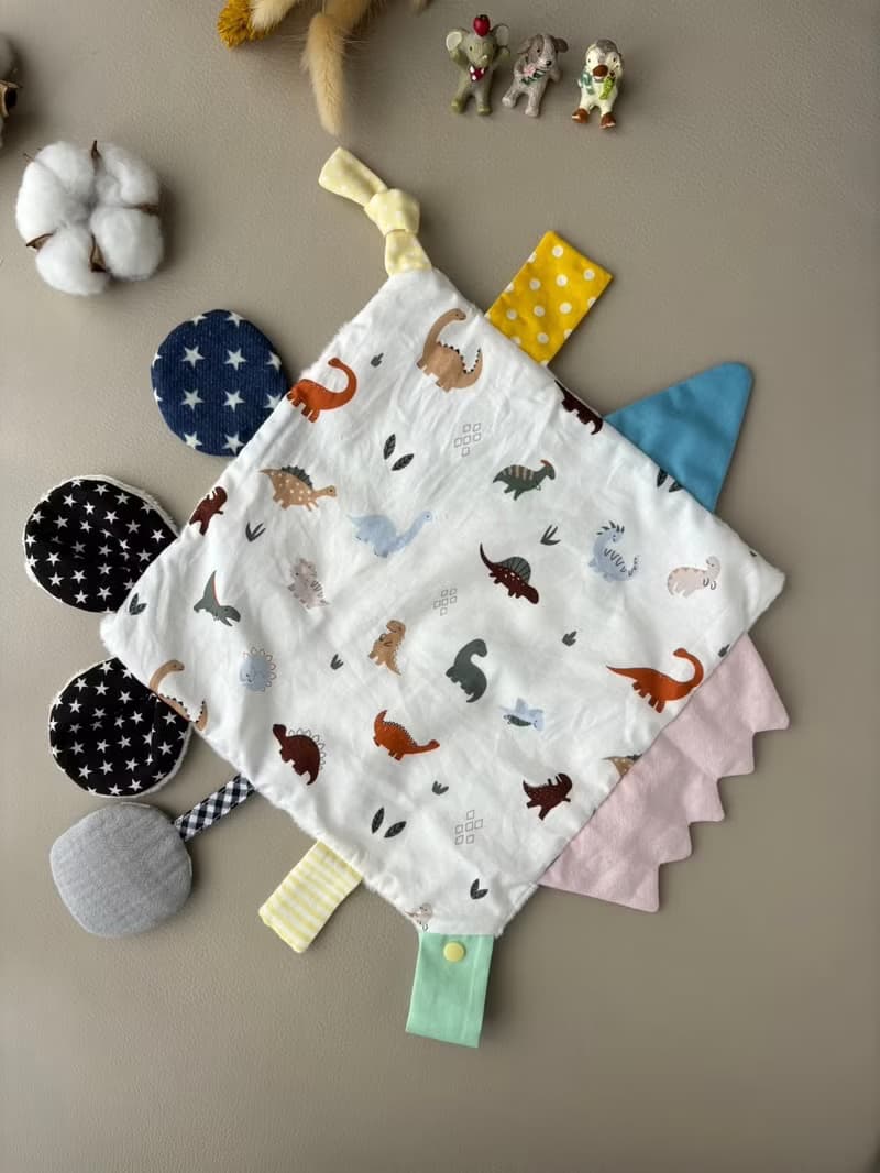 6重紗圍兜兜  散步小恐龍 口水巾 彌月禮  新生兒禮