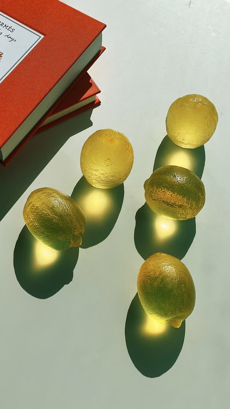 Lemon paperweight & objet