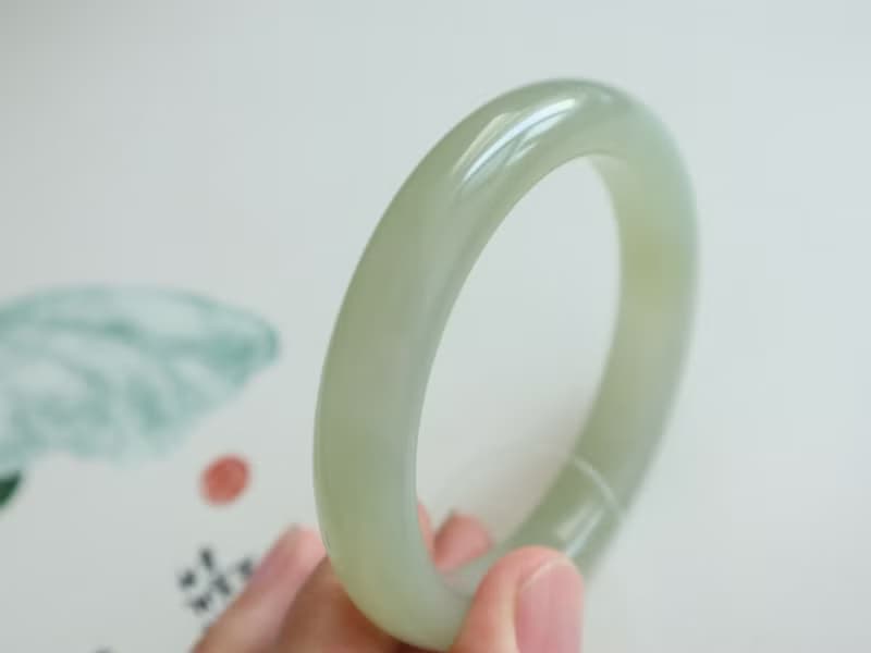天然晴水和田玉手鐲冰底晴水料顏色美脂很厚玉質溫潤水頭足54圈口