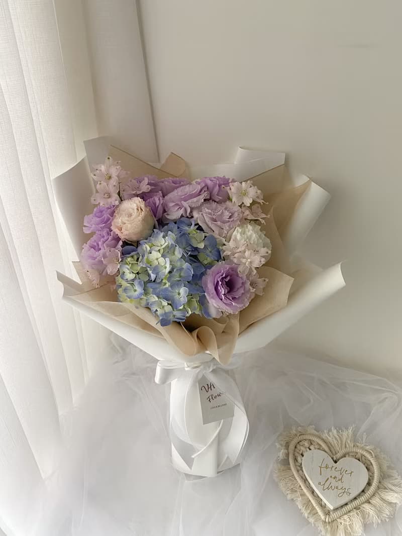 鮮花 / 繡球花花束 / 祝賀大花束