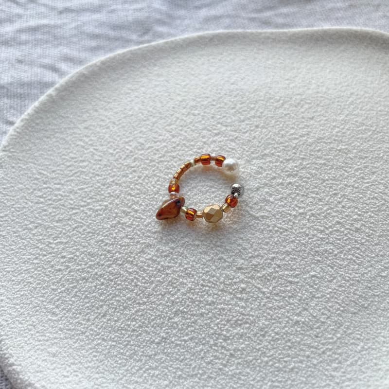 TeenyTinyCraft | Noble • 五色 手工耳骨夾