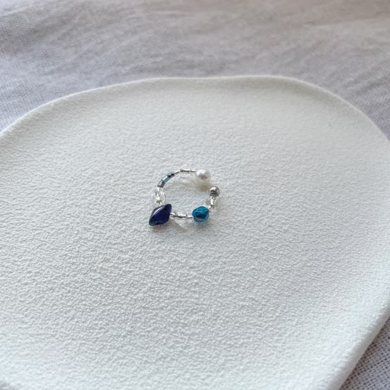 TeenyTinyCraft | Noble • 五色 手工耳骨夾