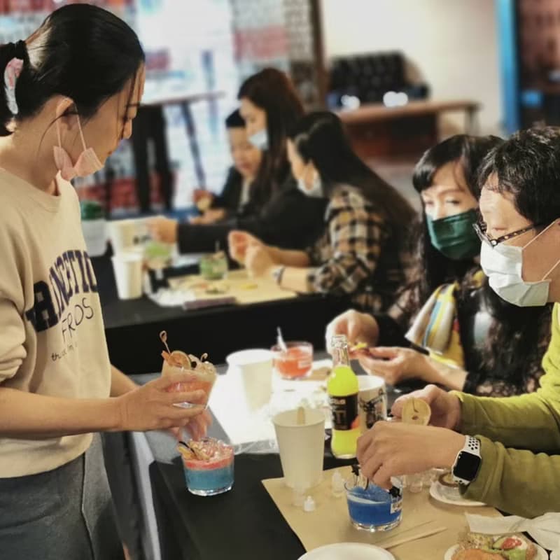 【體驗】【台北場】下班隨手作 | 微醺調酒香氛蠟燭課程