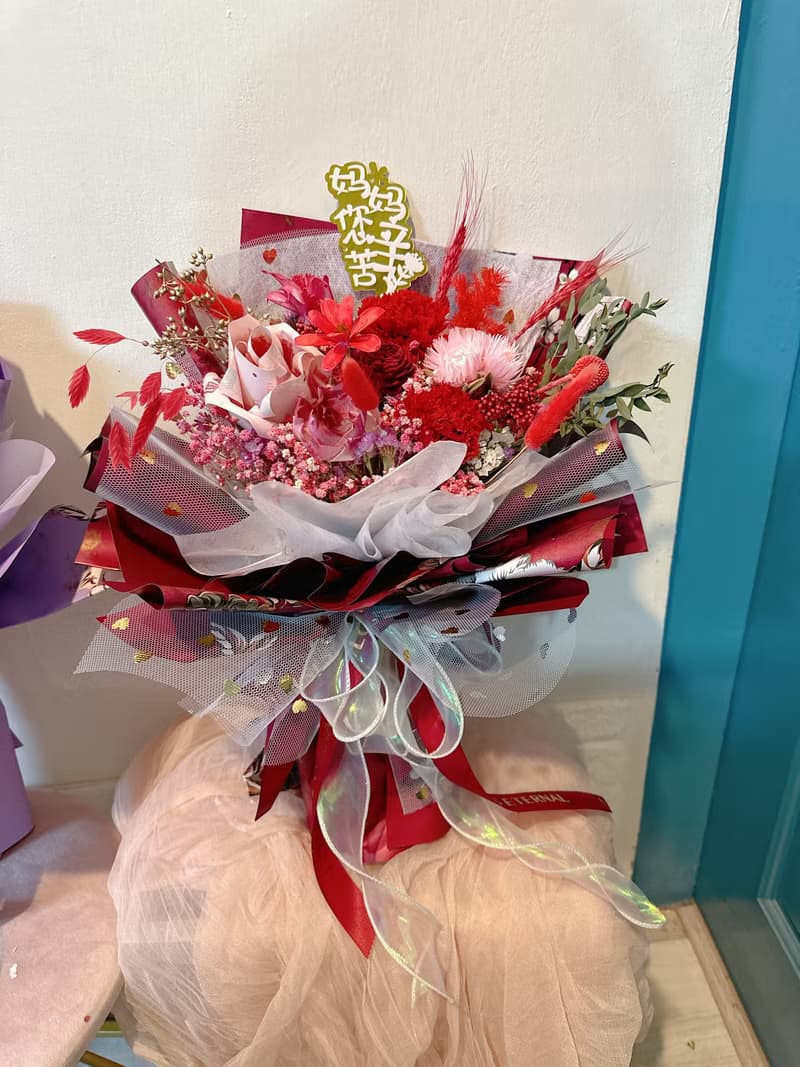 康乃馨花束-奢華有錢花特大款-含真鈔300元