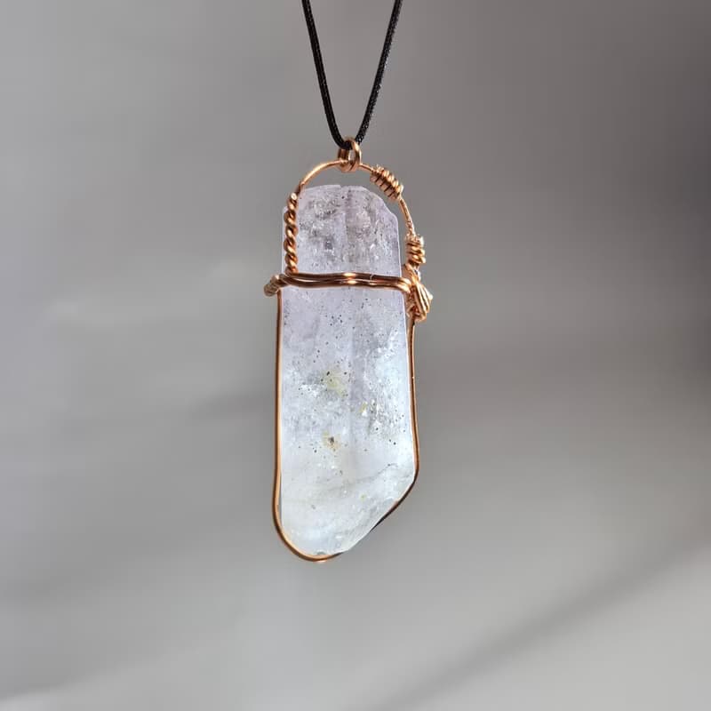 •淡淡的• 紫白骸骨水晶 水晶原礦吊墜 手作金屬繞線