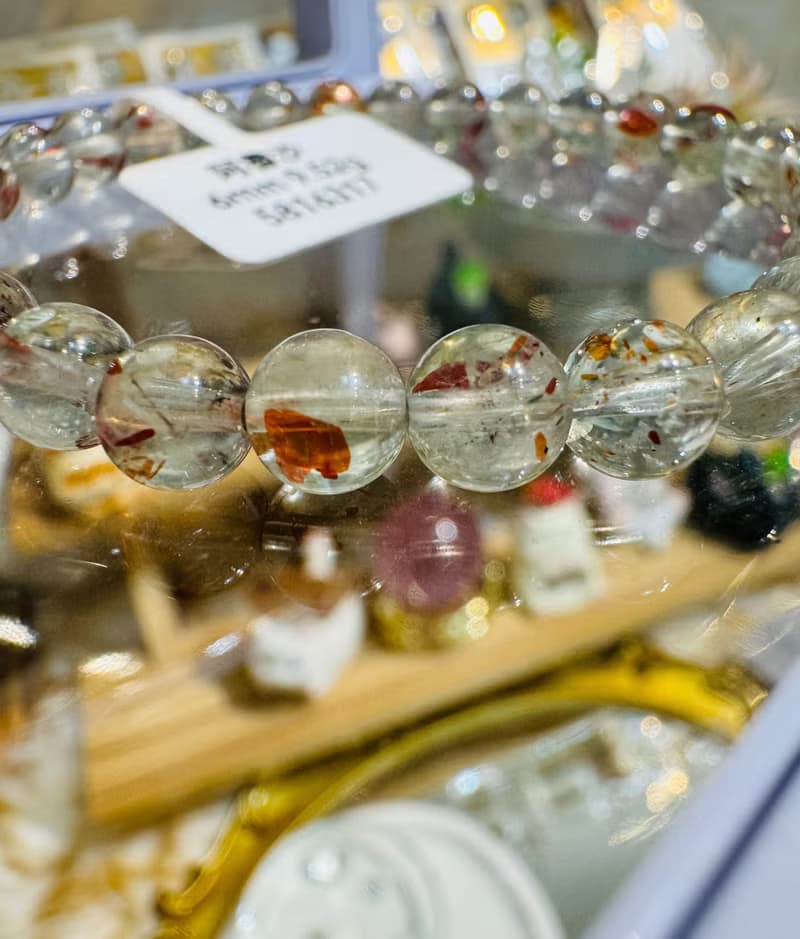 天然綠底阿魯沙水晶6mm9.52g花瓣赤鐵礦避邪擋災化解憂鬱