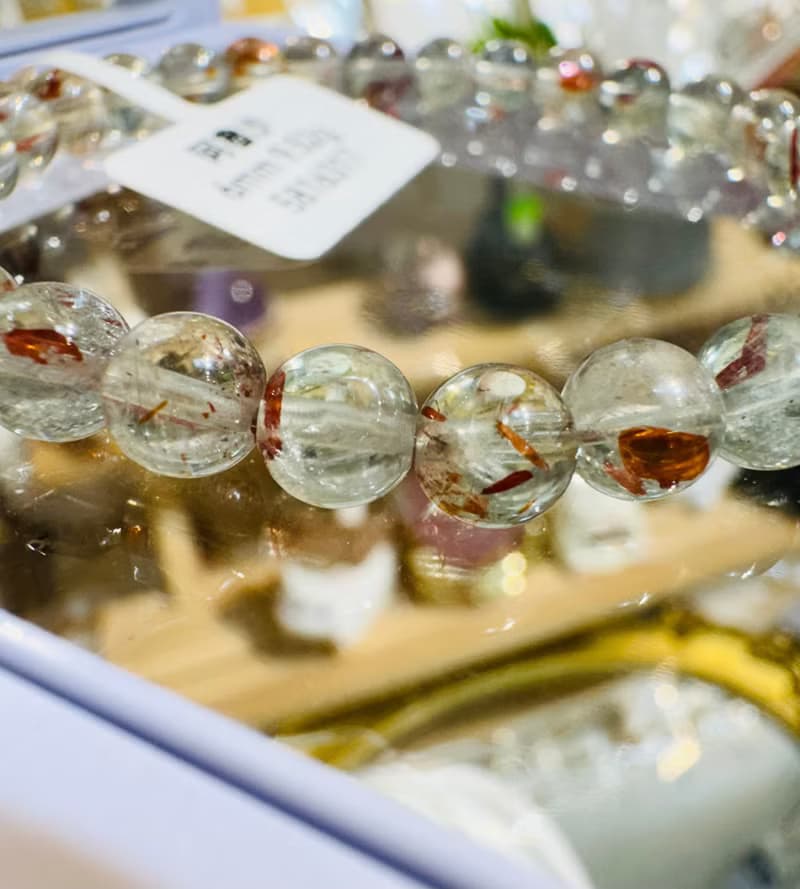 天然綠底阿魯沙水晶6mm9.52g花瓣赤鐵礦避邪擋災化解憂鬱