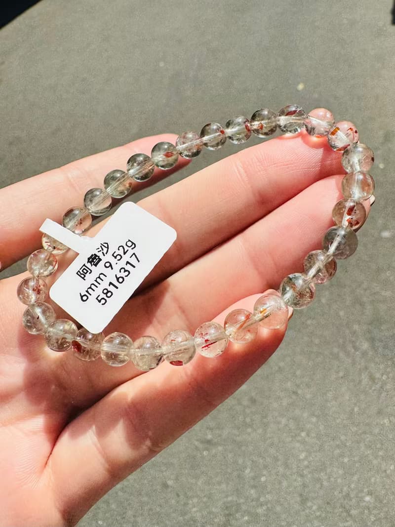 天然綠底阿魯沙水晶6mm9.52g花瓣赤鐵礦避邪擋災化解憂鬱