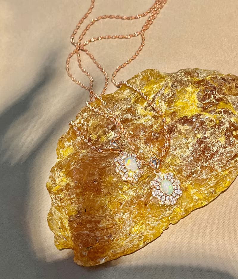 流金遊彩。Opal  歐泊 項鏈 項錬 蛋白石 項鏈 玫瑰金 華麗 歐泊