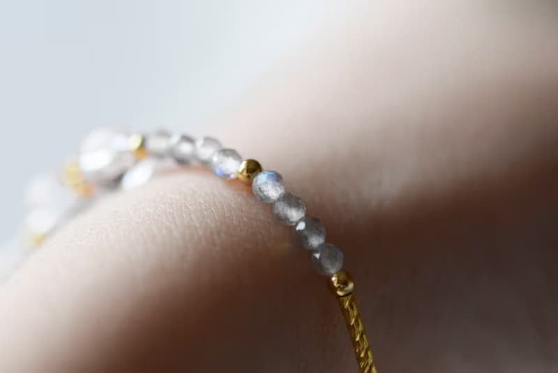 閃閃生耀。白水晶 灰藍月光石 18K包金 天然石/水晶 手鍊/手鐲