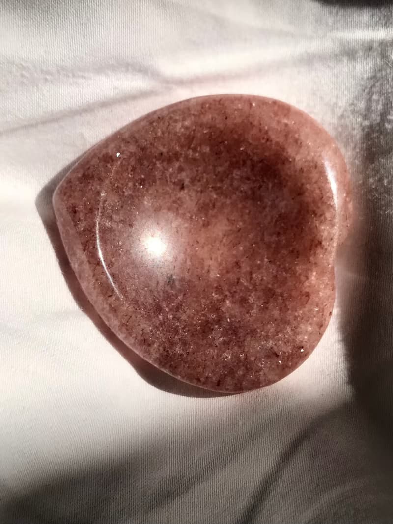 紅草莓晶心形小碟 帶彩 擺件 水晶 雕件 天然原石 水晶原礦