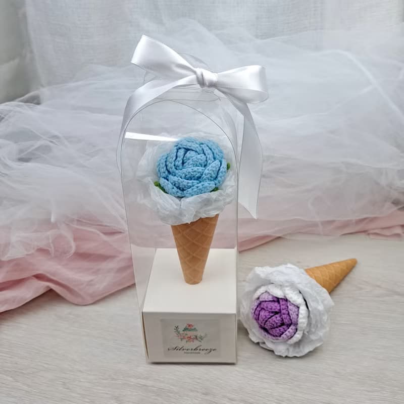 手鉤雪糕玫瑰花盒 手織花 生日禮物 花束 情人節 母親節 CR034