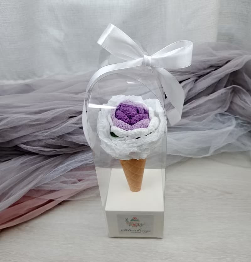 手鉤雪糕玫瑰花盒 手織花 生日禮物 花束 情人節 母親節 CR034