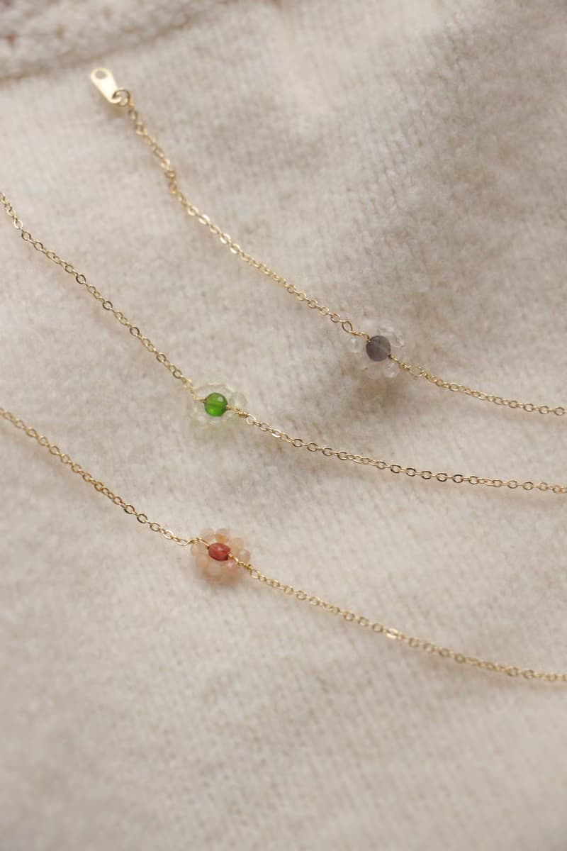 Eternal Flame 名為守護的風箏 天然石 小花 手鍊