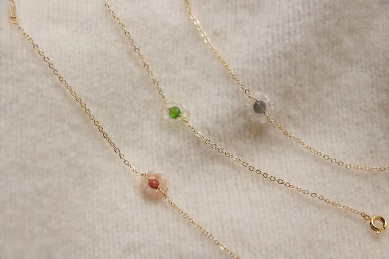 Eternal Flame 名為守護的風箏 天然石 小花 手鍊