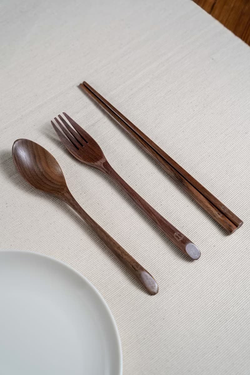 Islandoffer島嶼製作 黑胡桃木餐具組合(含筷子,叉,匙羮) (一件)