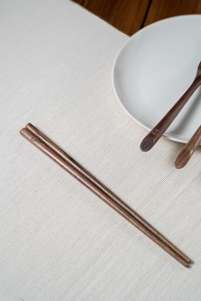 Islandoffer島嶼製作 黑胡桃木餐具組合(含筷子,叉,匙羮) (一件)