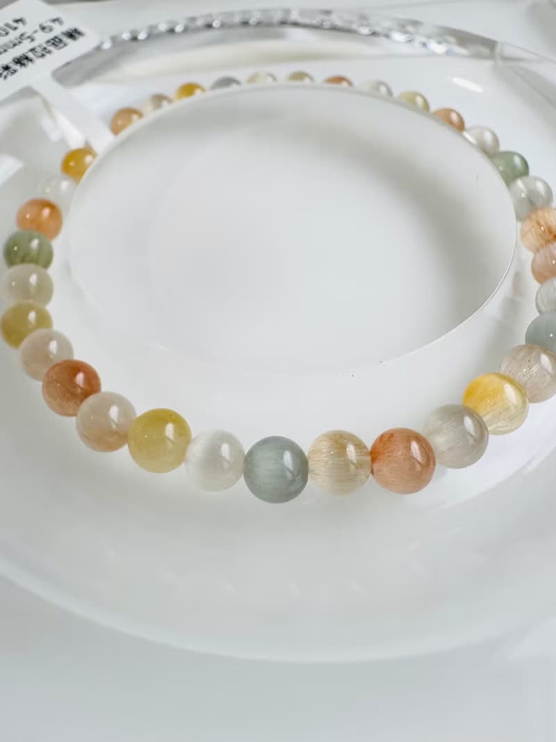 畢業級貓眼濃色彩兔毛水晶4.9-5.3mm6.42g滿順帶稀有灰兔毛