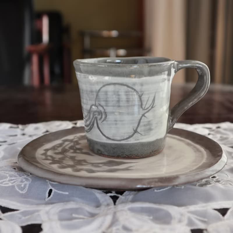 カブのお皿とマグカップ