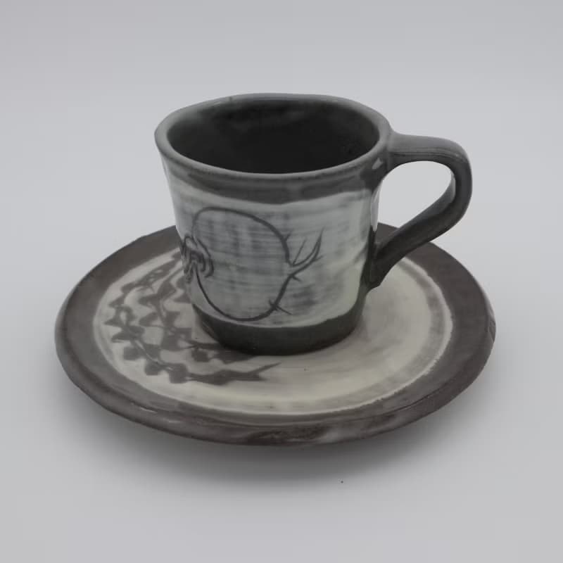 カブのお皿とマグカップ