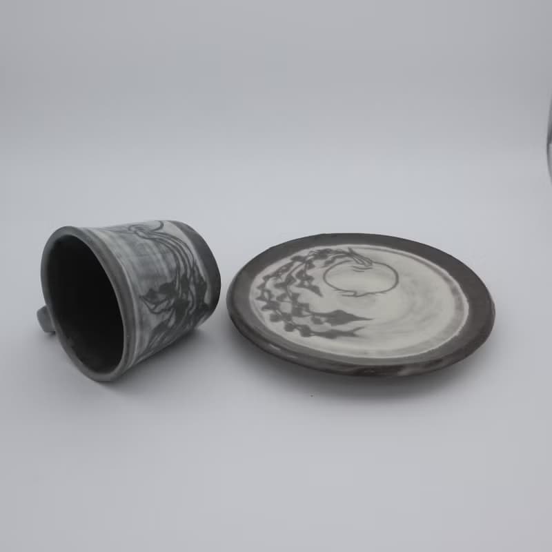 カブのお皿とマグカップ