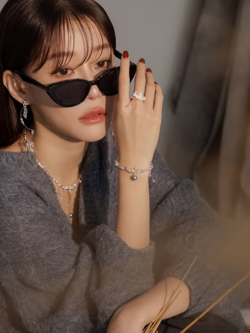 海邊有座圖書館。MUCHAT手作珍珠水晶手鍊 (不含蝶結吊墜)