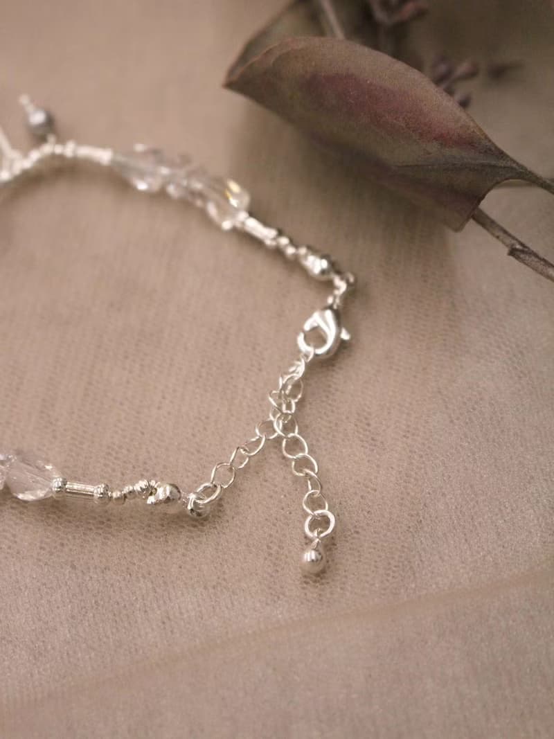 海邊有座圖書館。MUCHAT手作珍珠水晶手鍊 (不含蝶結吊墜)