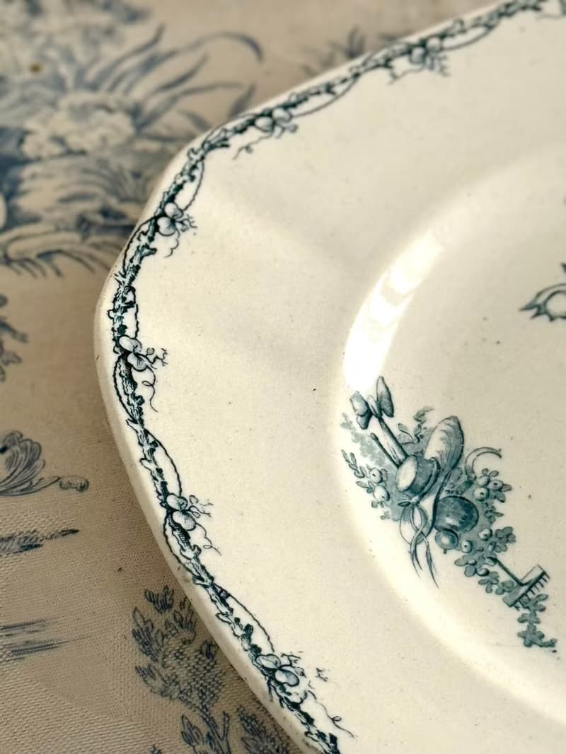 40516-罕見法國K&G Luneville四方型餐盤CHAMPÉTRE 系列21.5cm