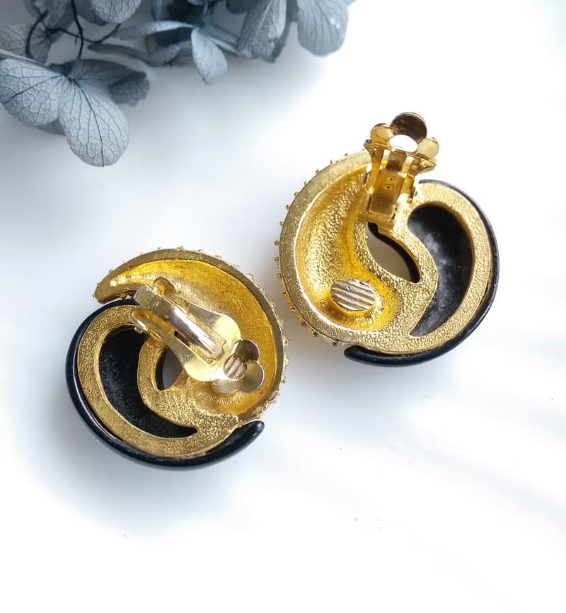 【西洋古董飾品 】摩登 黑金調  夾式耳環