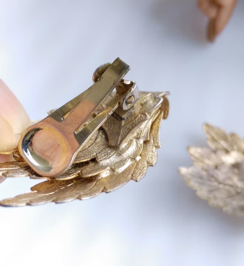 Vintage Jewelry 西洋古董飾品 層疊 對稱 金色葉子 夾式耳環