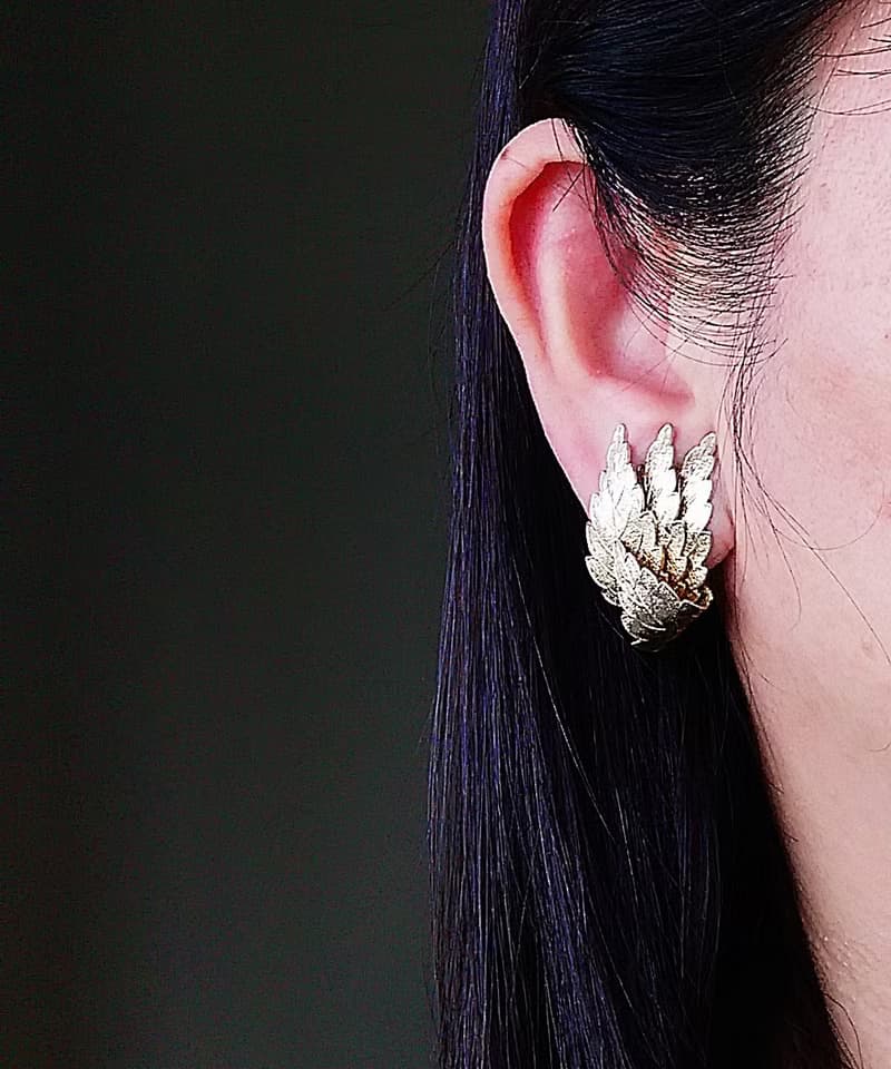 Vintage Jewelry 西洋古董飾品 層疊 對稱 金色葉子 夾式耳環