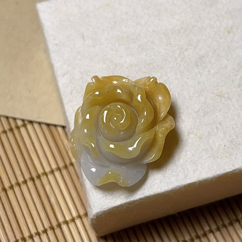 飄黃翡翠玫瑰 | 天然緬甸A貨翡翠 | 送禮