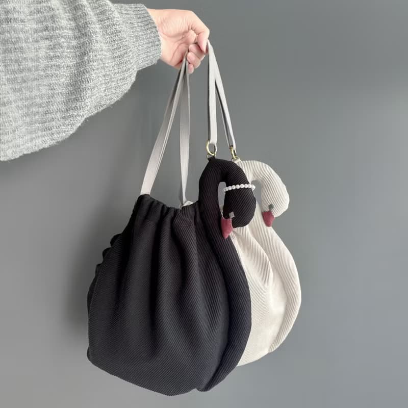 スワンバッグ・黒鳥 ショルダーバッグ