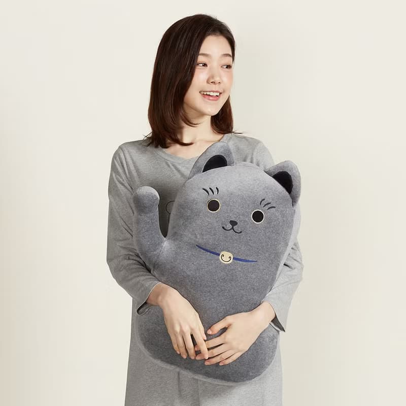 招財貓抱枕-岩石灰
