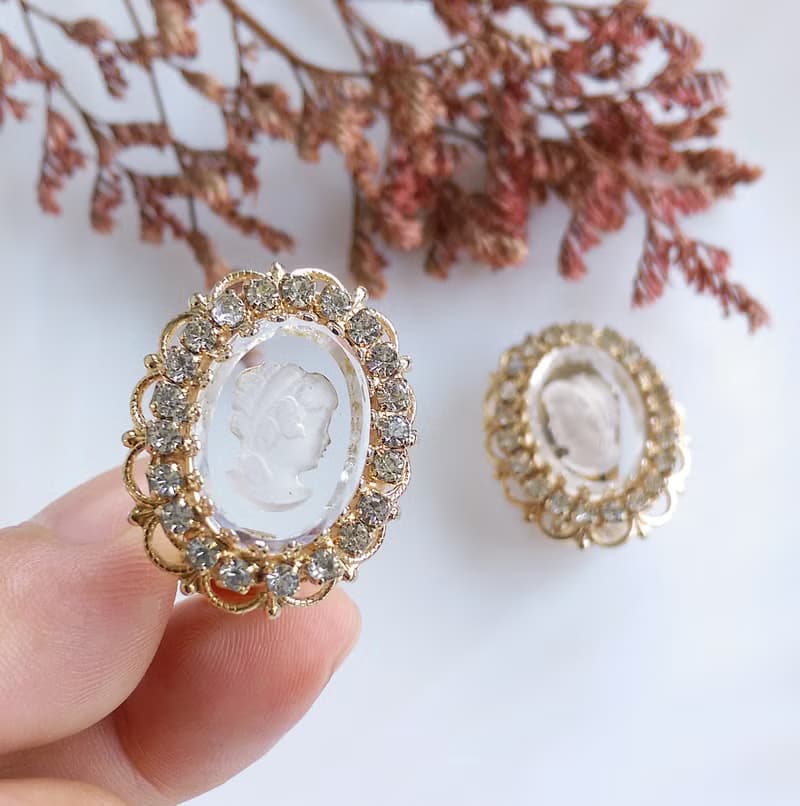 Vintage Jewelry 西洋古董飾品 WARNER CAMEO 清透 夾式耳環