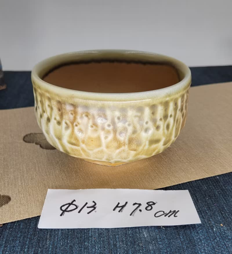 手拉坏刻紋陶土柴燒抹茶碗